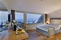 Hotel Justiniano Beach